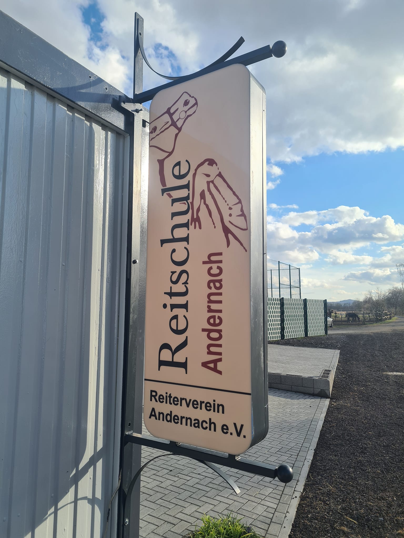 Reitschule
